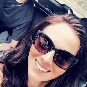 Meet your Posher, Schonia